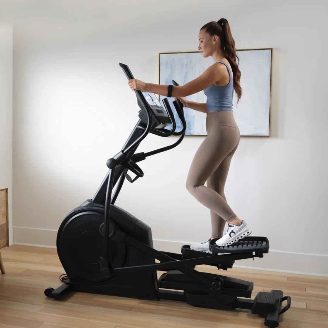 NordicTrack AirGlide 16 eliptični trenažer | 16-palčni nagibni HD-zaslon na dotik, 26 stopenj SMR-upora, Naklon −5° do 15° | Vadite po svojem načrtu - slika 2