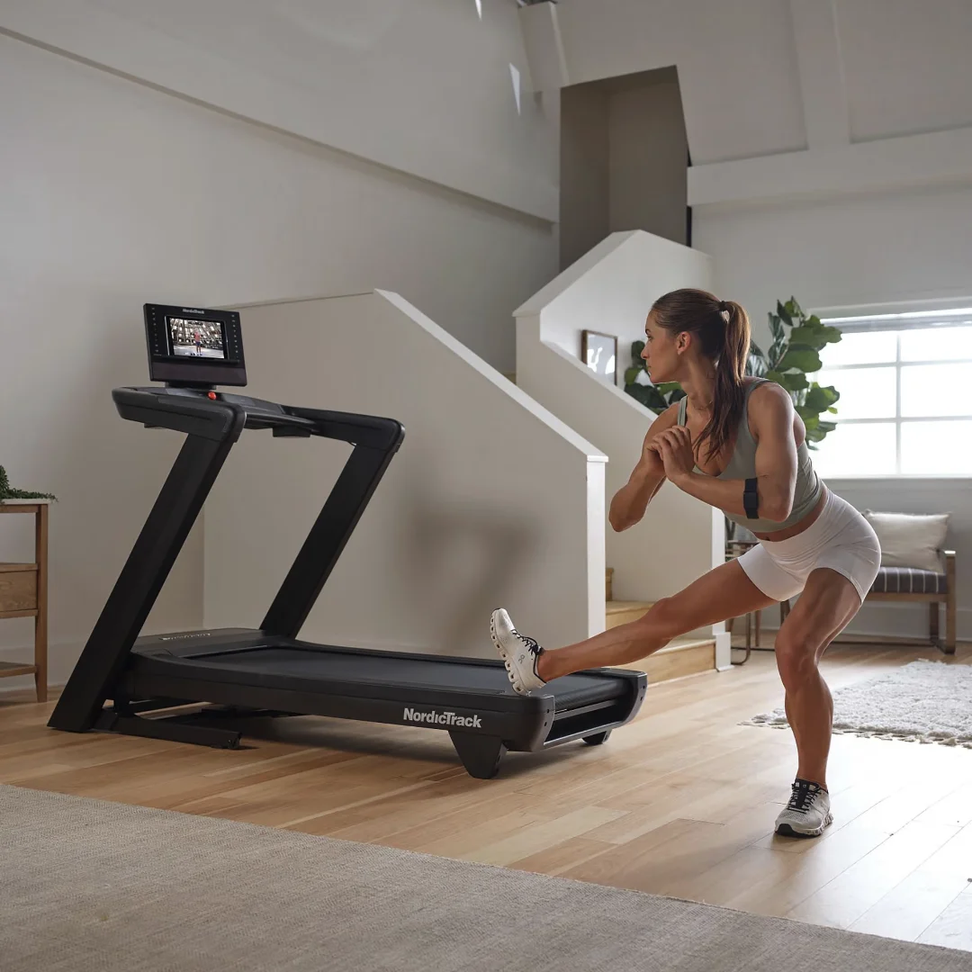 NordicTrack Commercial LE tekalna steza | 7-palčni LCD-zaslon, Hitrost do 20 km/h, Naklon −3 do 12 % | Vadite po svojem načrtu - slika 4