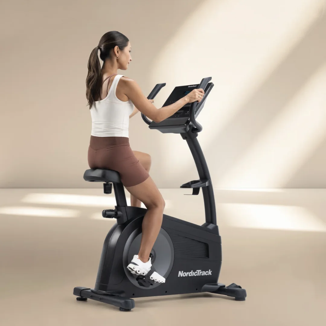 NordicTrack GX LE Upright Bike pokončno sobno kolo | Pokončna zasnova, 5-palčni LCD-zaslon, 24 stopenj SMR-upora | Vadite po svojem načrtu - slika 2