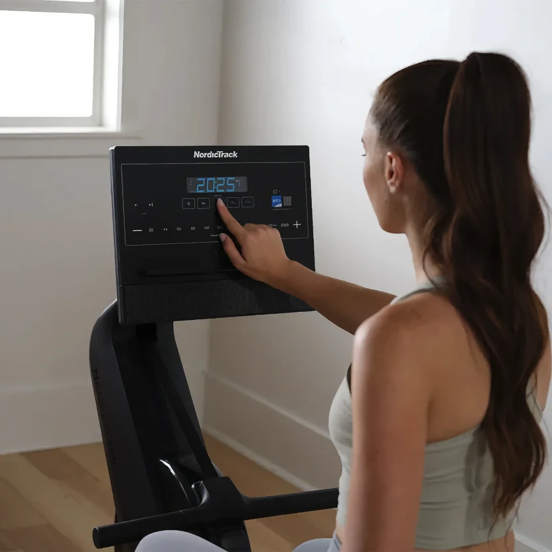 NordicTrack RW300 Rower veslaška naprava | 5-palčni LCD-zaslon, 26 stopenj SMR-upora, Nosilec za lastno napravo | Vadite po svojem načrtu - slika 3